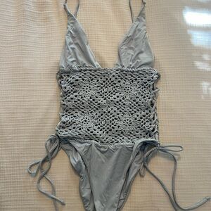 NWOT Frankies Bikinis Medium